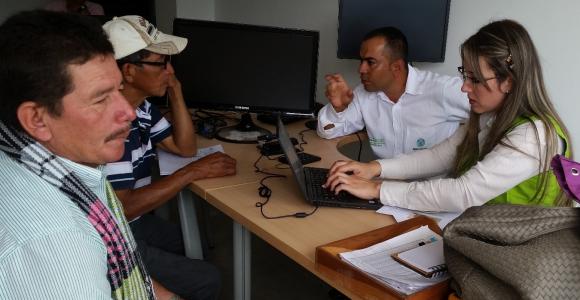 HISTORIAS QUE SE TEJEN